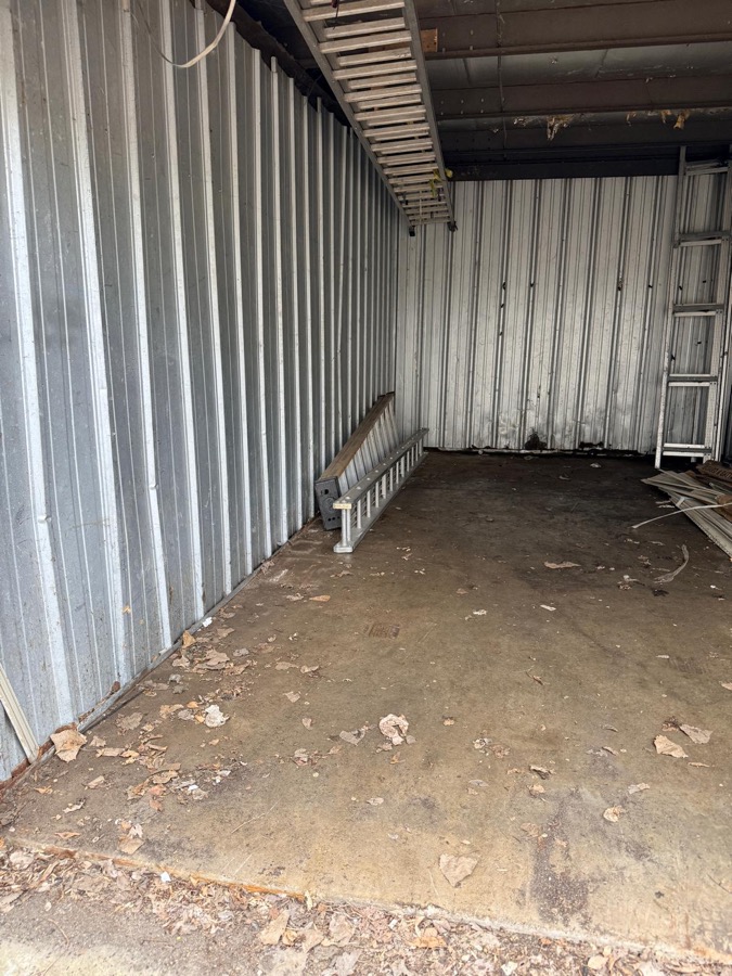 After: completely empty and clean storage unit